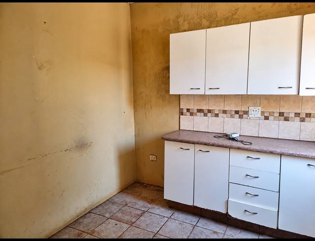 2 BEDROOM HOUSE FOR SALE IN EVATON WEST